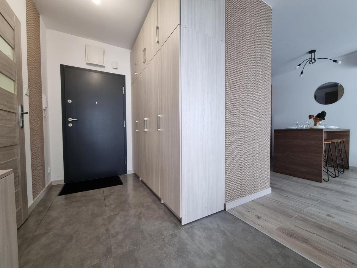 Q Apart Enter- Klimatyzowany 2 Pokojowy Apartament Przy Manufakturze Z Garazem Gratis, Fv Lodz (Lodz) Exterior photo